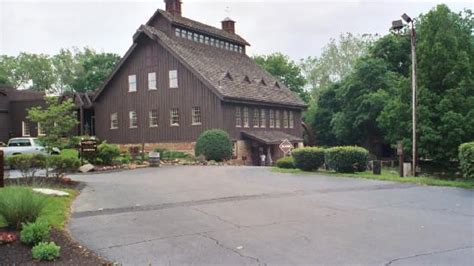 hotels in utica ohio